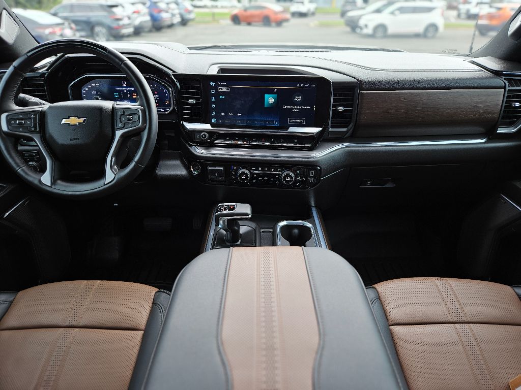 2024 Chevrolet Silverado 1500 High Country photo 14