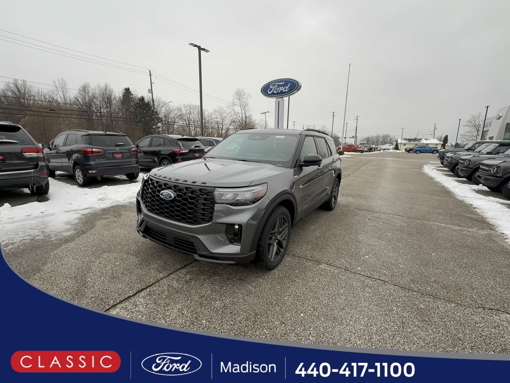 2026 Ford Explorer ST-LINE's photo