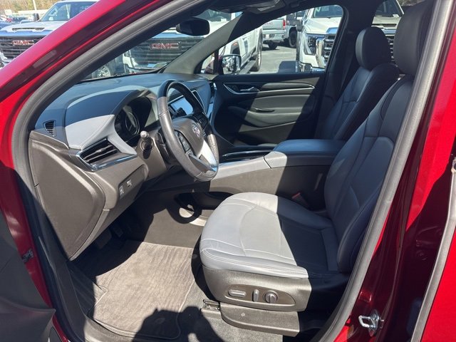 2023 Buick Enclave Essence photo 9
