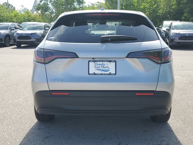 2026 Honda HR-V LX photo 5