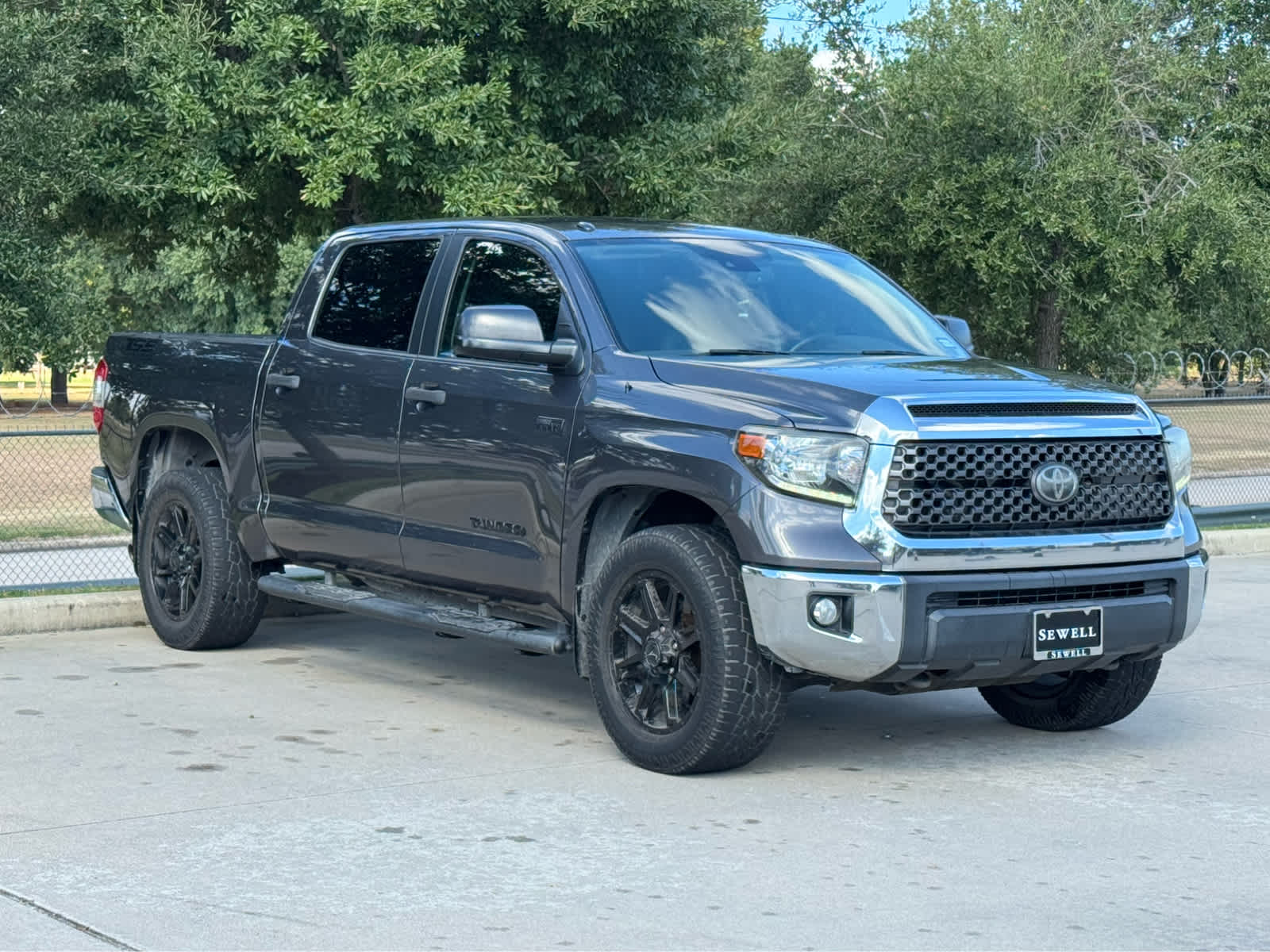 2018 Toyota Tundra SR5 photo 3