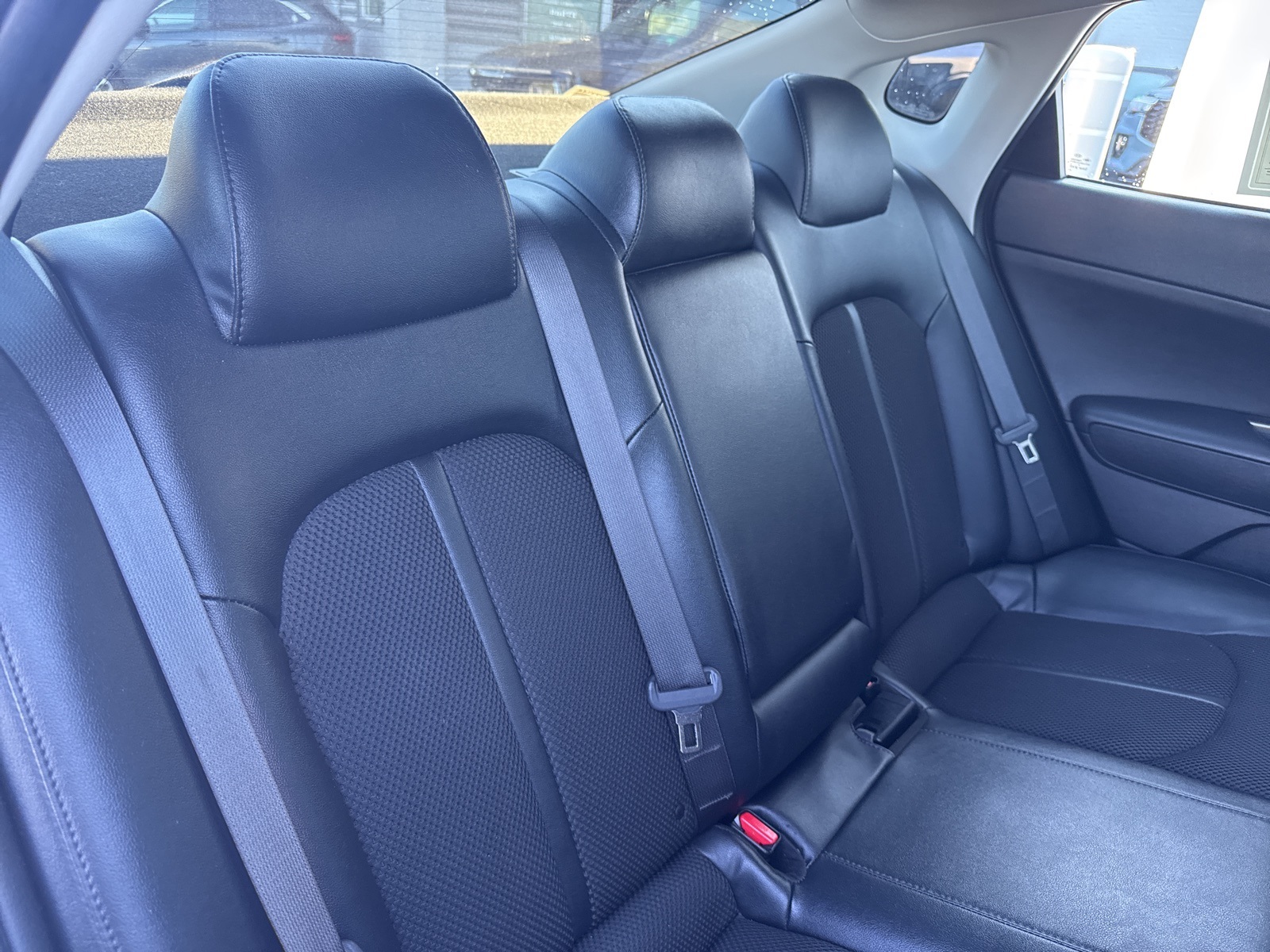2020 Kia Optima S photo 26