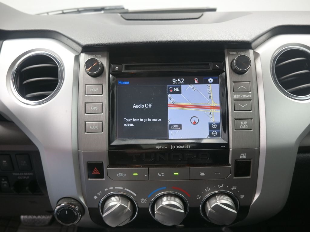 2018 Toyota Tundra SR5 photo 5