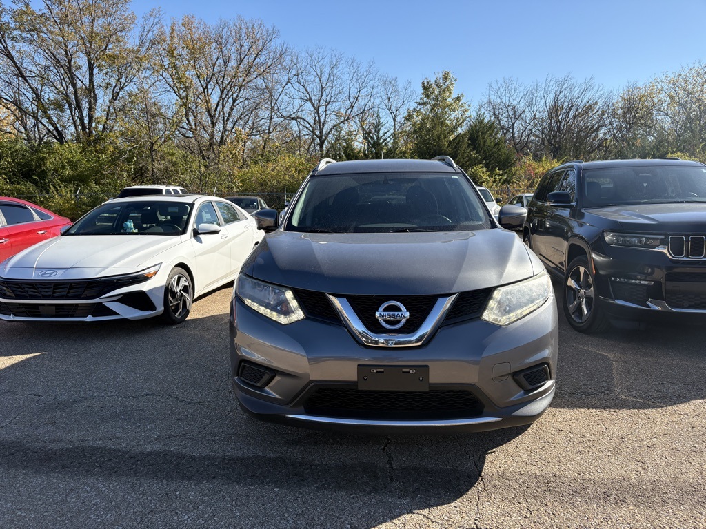 Used 2016 Nissan Rogue SV with VIN 5N1AT2MM1GC770765 for sale in Kansas City