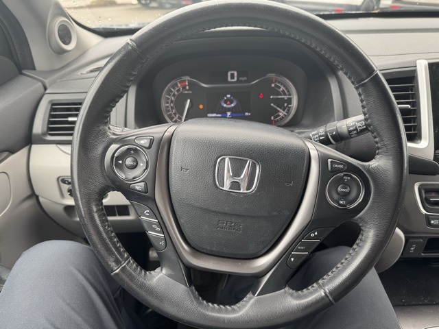 2017 Honda Pilot EX-L photo 21