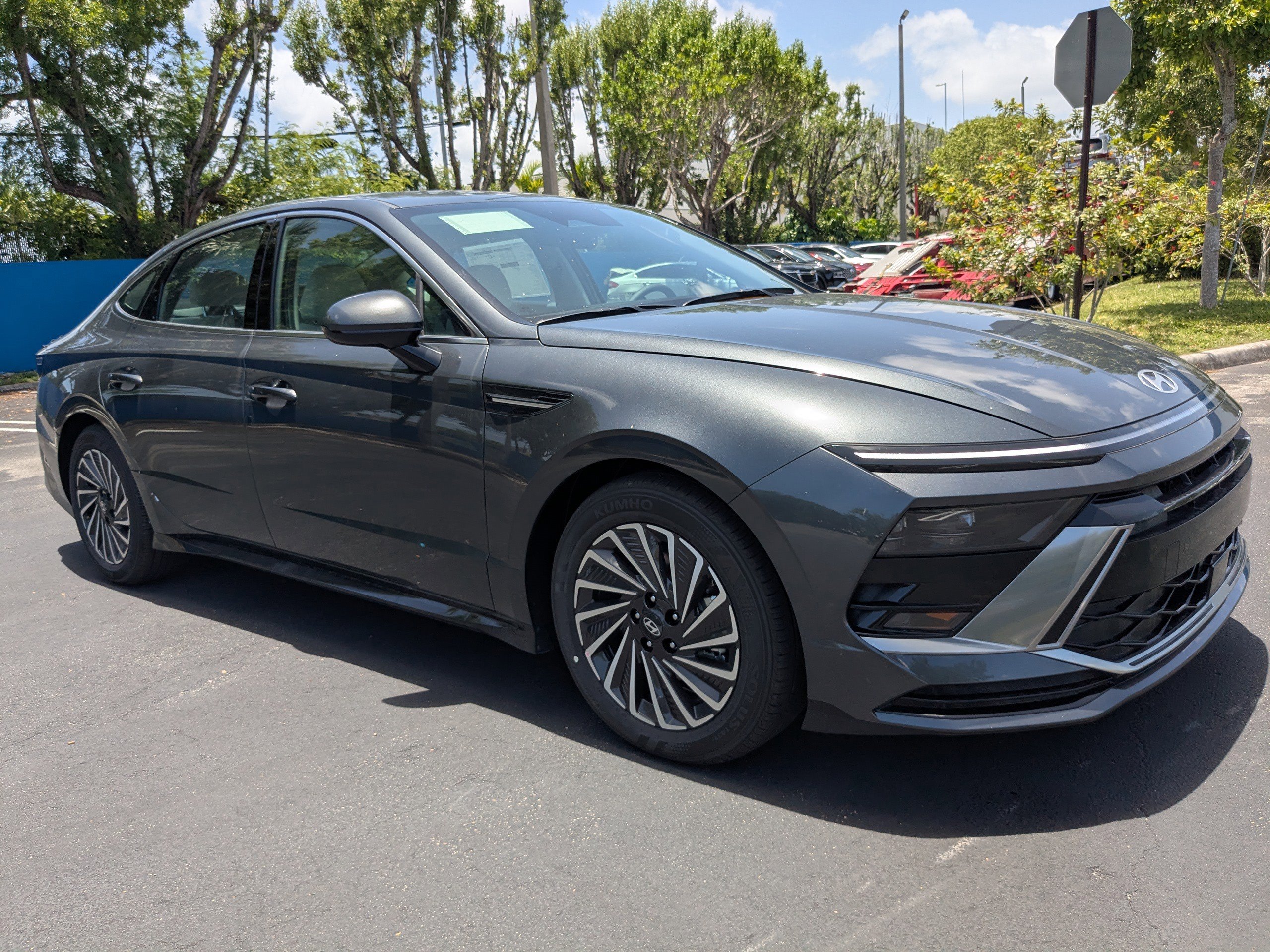 2025 Hyundai Sonata Hybrid SEL's photo