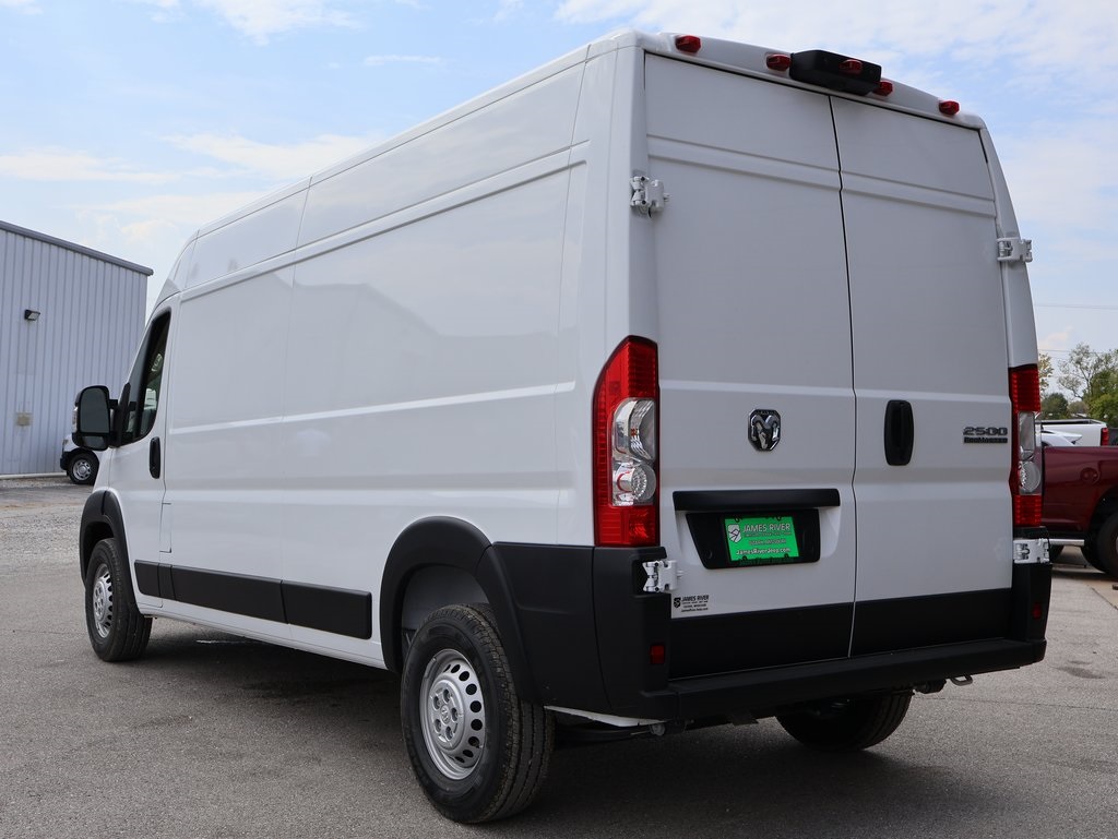 2025 Ram ProMaster 2500 photo 3