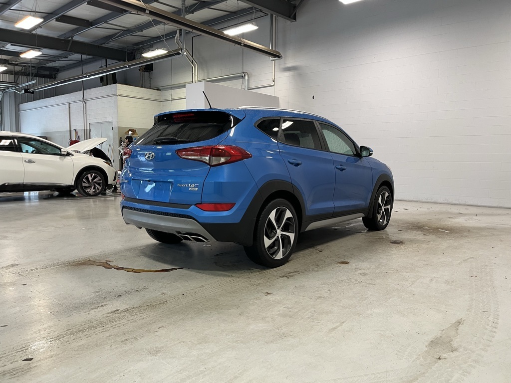 2017 Hyundai Tucson Sport photo 6