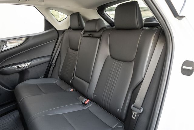 2022 Lexus NX 350h photo 10