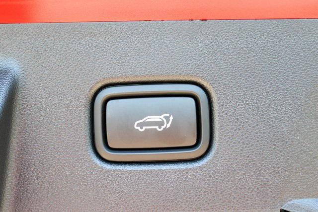 New 2025 Red Hyundai SEL Convenience FWD image 8
