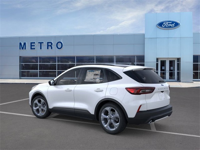 2025 Ford Escape ST-Line photo 5