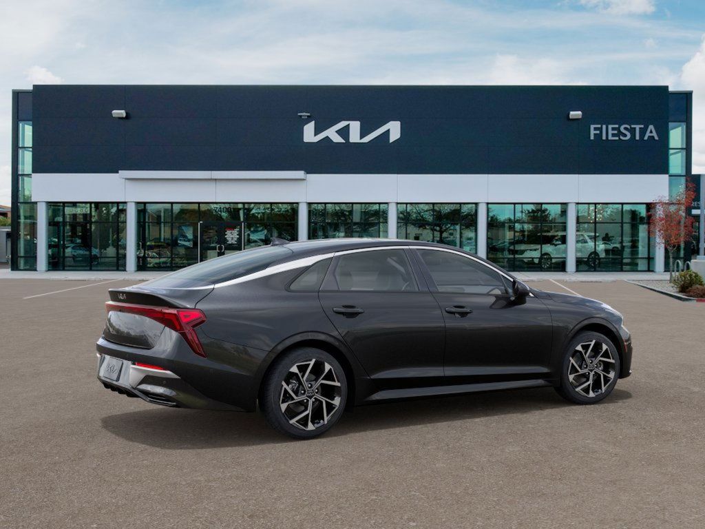 2025 Kia K5 EX photo 4