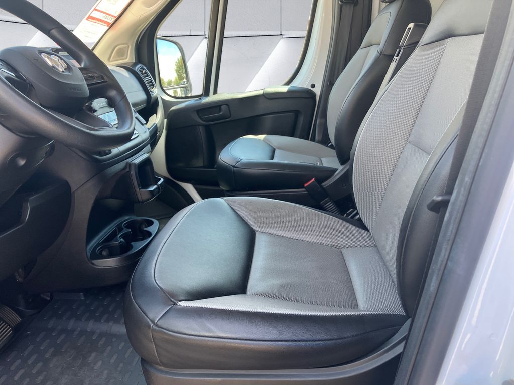 2023 Ram ProMaster 2500 photo 3