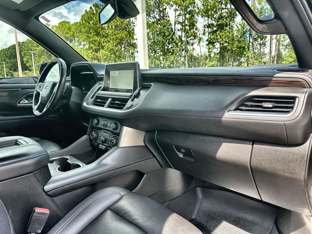 2022 Chevrolet Suburban Z71 photo 28