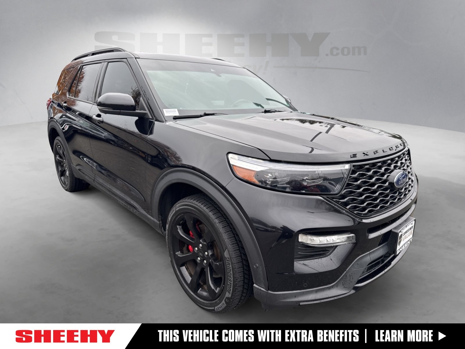 2021 Ford Explorer ST's photo