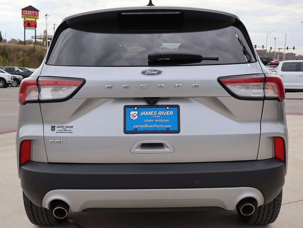 2022 Ford Escape SEL photo 4