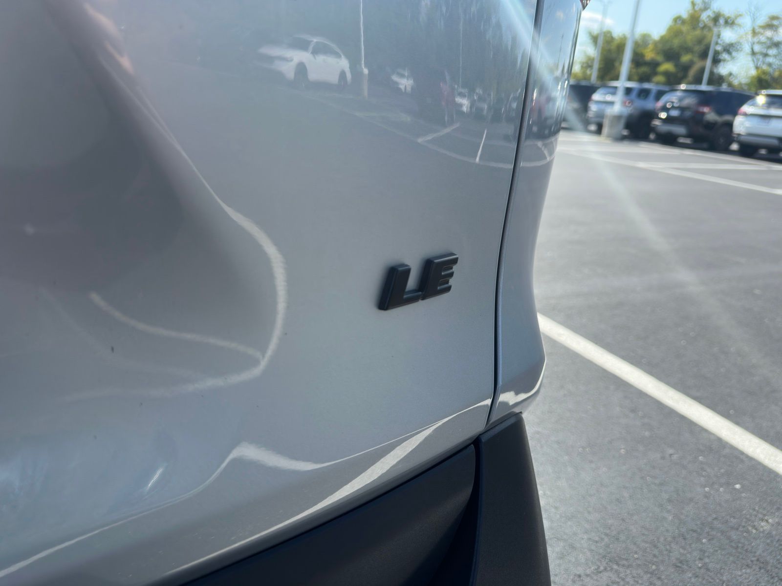 2021 Toyota RAV4 LE photo 24