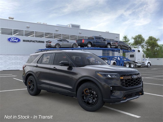 2026 Ford Explorer photo 3