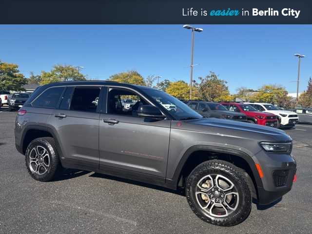 2022 Jeep Grand Cherokee Trailhawk