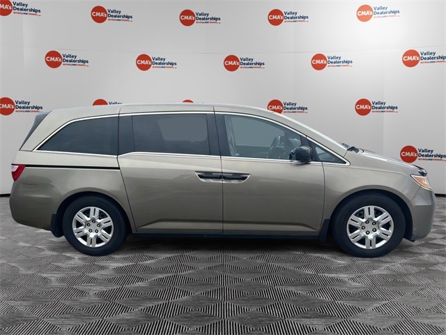 2012 Honda Odyssey LX photo 6