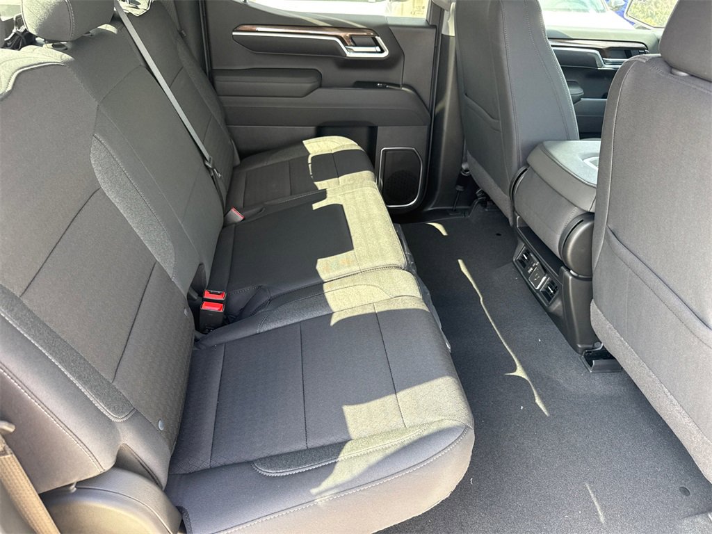 2026 Chevrolet Silverado 1500 LT photo 10