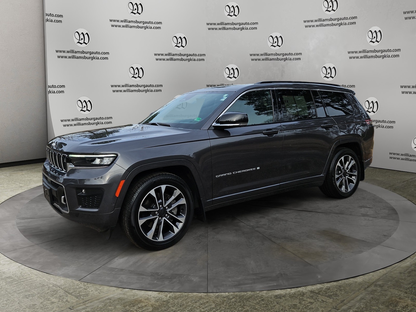 2024 Jeep Grand Cherokee L Overland's photo