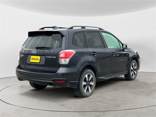 2018 Subaru Forester Premium photo 5