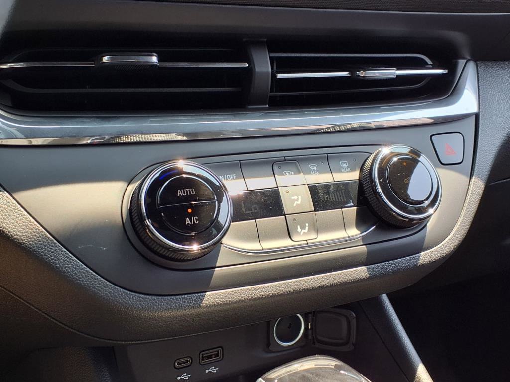 2025 Buick Envista Preferred photo 15