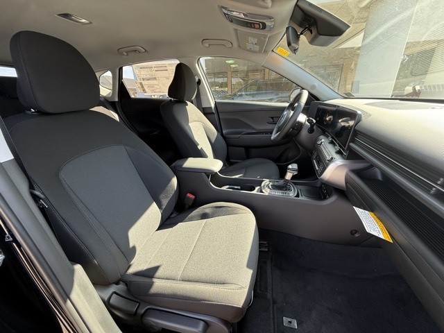 2026 Hyundai Kona SEL photo 12