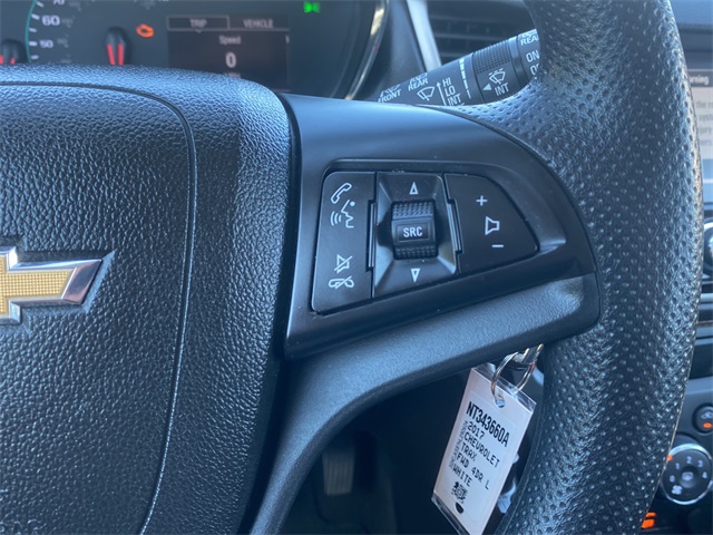 2017 Chevrolet Trax LS photo 3