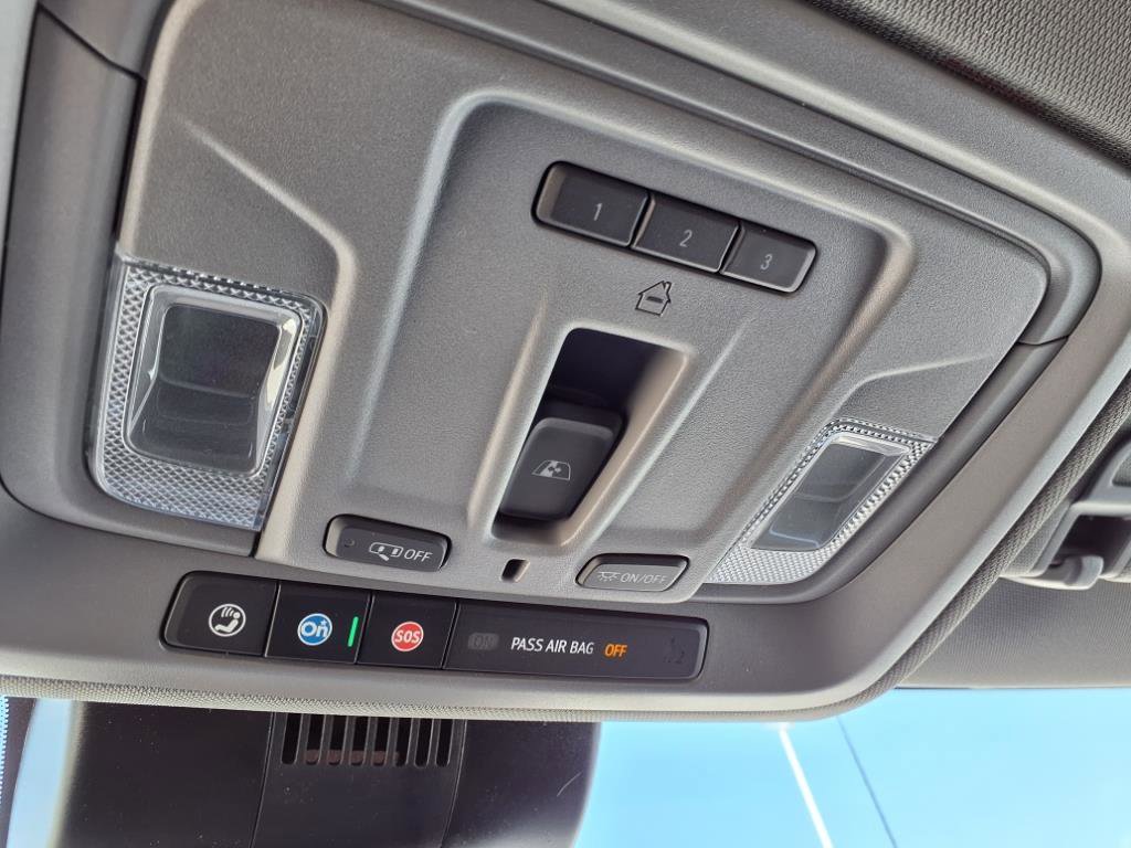 2025 Gmc Sierra 1500 SLT photo 12