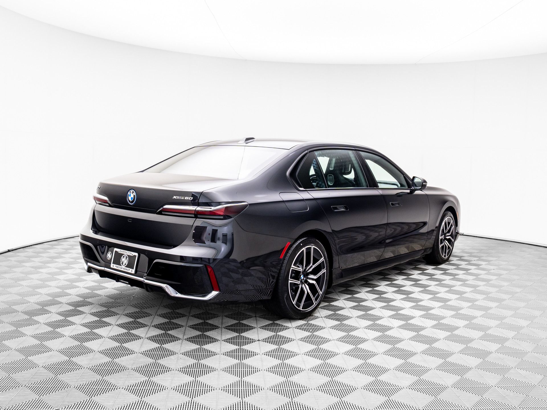 New 2025 Black Sapphire Metallic BMW xDrive60 image 5