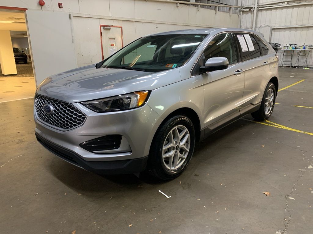 2024 Ford Edge SEL's photo