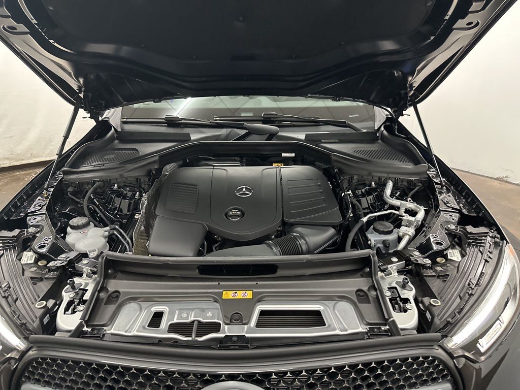 2025 Mercedes Benz GLC 300 photo 20