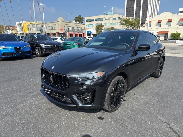 2022 Maserati Levante Modena photo 2