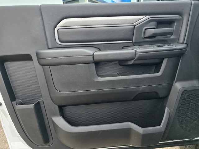 2025 Ram 2500 Tradesman photo 10