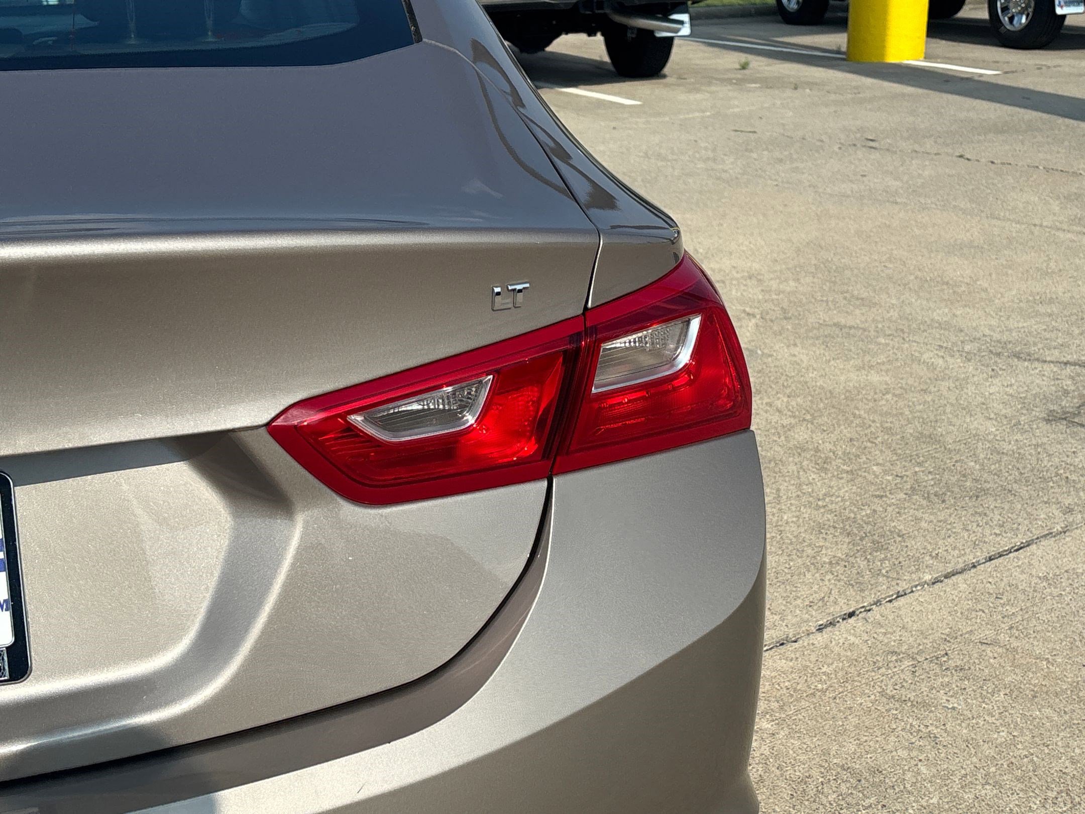 2023 Chevrolet Malibu 1LT photo 11