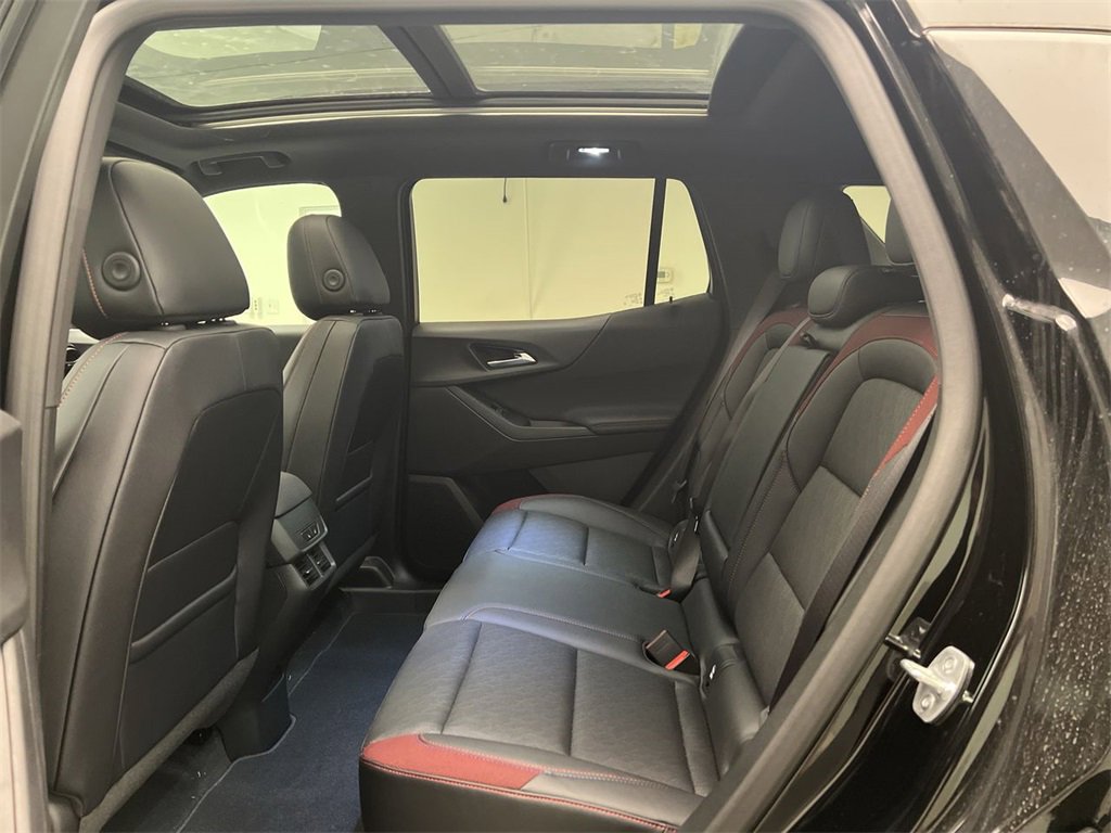 2025 Chevrolet Equinox RS photo 18