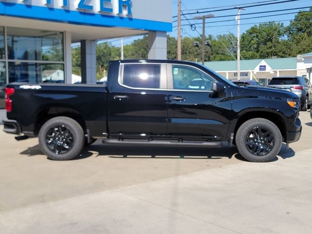 2026 Chevrolet Silverado 1500 Custom photo 3