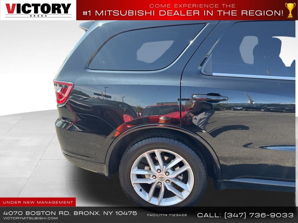 2022 Dodge Durango R/T photo 2