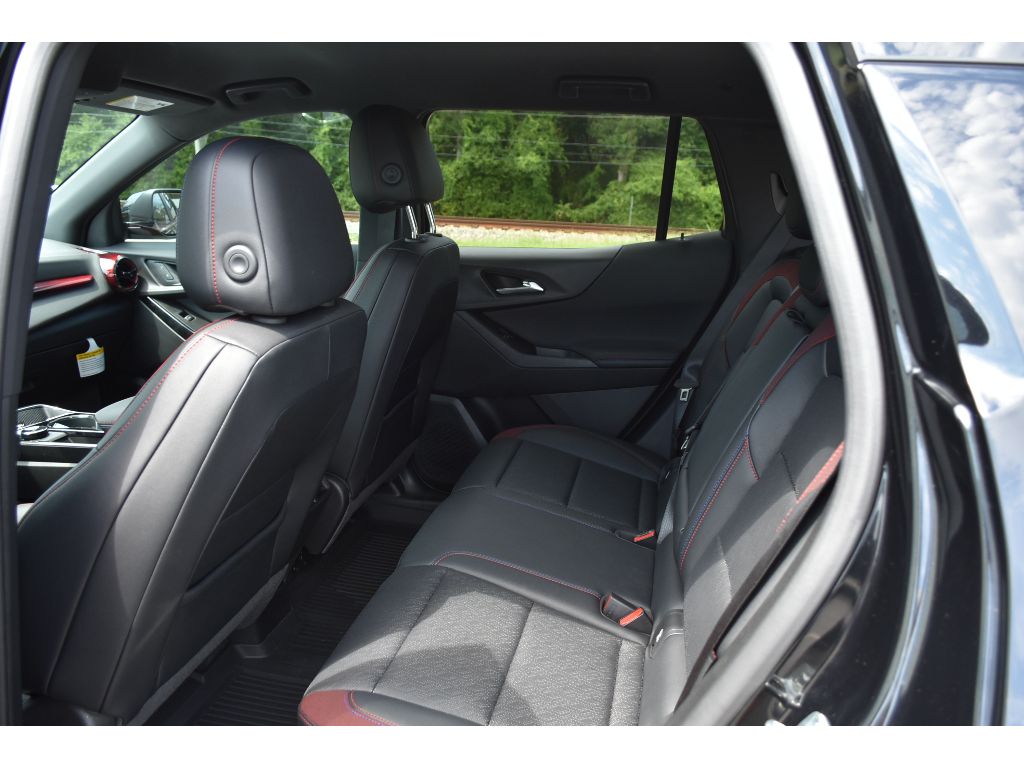 2026 Chevrolet Equinox RS photo 10