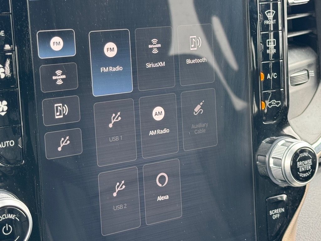 2024 Ram 3500 Laramie photo 19