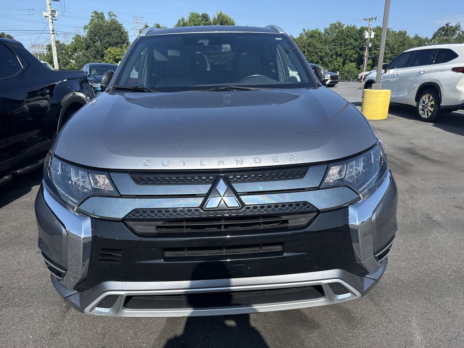 2020 Mitsubishi Outlander PHEV SEL photo 2