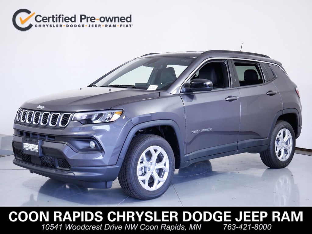 2024 Jeep Compass Latitude's photo