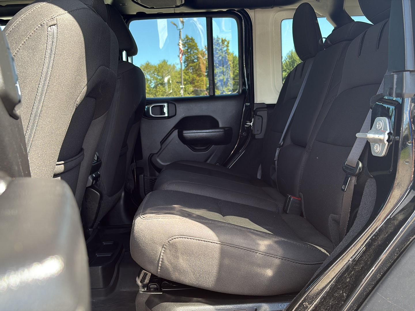 2023 Jeep Wrangler 4xe Willys photo 9