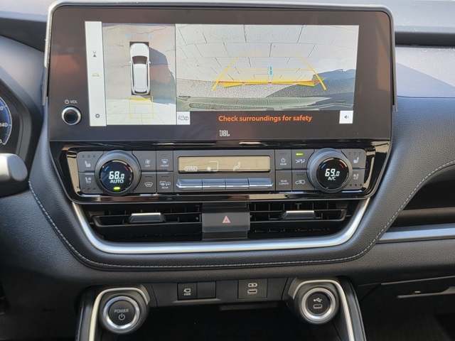 2025 Toyota Highlander Hybrid Limited photo 18