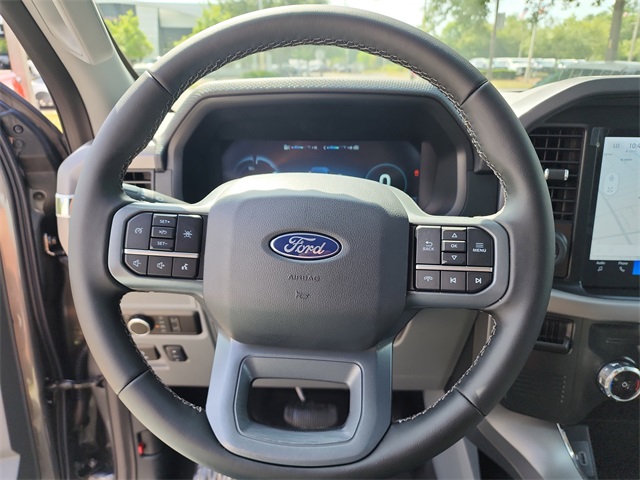 2025 Ford F-150 Lightning XLT photo 28