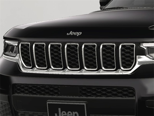 2025 Jeep Grand Cherokee Laredo photo 14