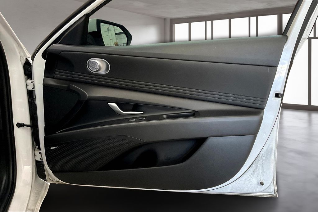2023 Hyundai Elantra Hybrid Limited photo 21