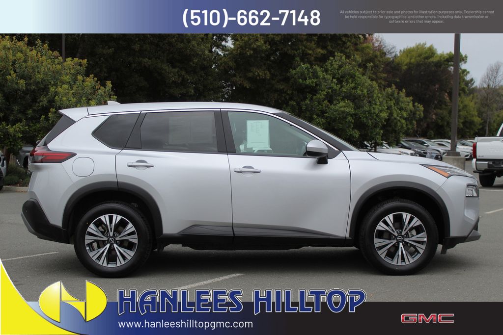2023 Nissan Rogue SV photo 4